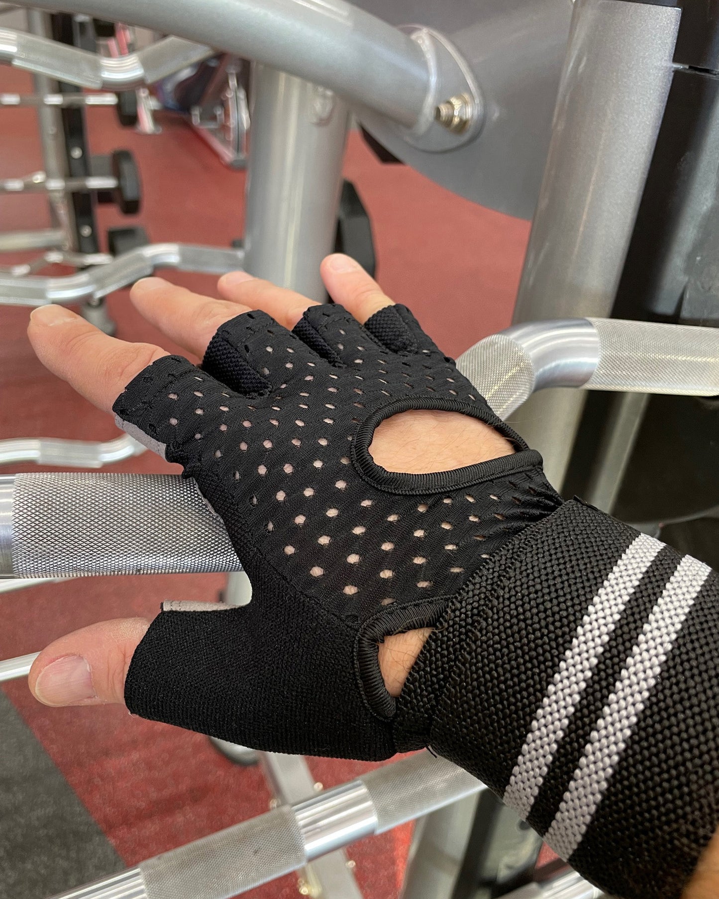 Workout Gloves for Men – Multipurpose Fingerless Gloves – Comfortable Weight Lifting Gloves – Heavy Duty Durable Materials