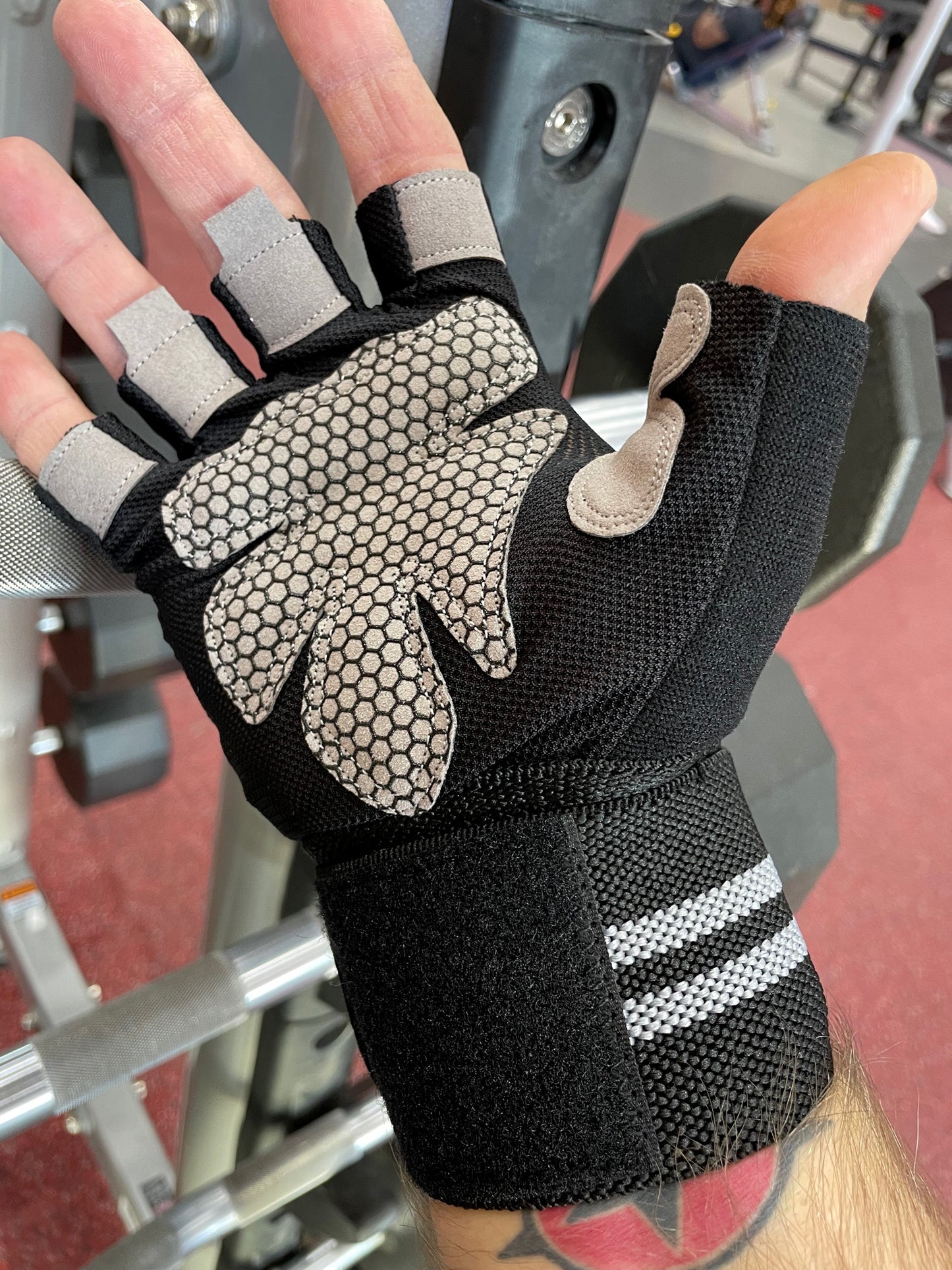 Workout Gloves for Men – Multipurpose Fingerless Gloves – Comfortable Weight Lifting Gloves – Heavy Duty Durable Materials